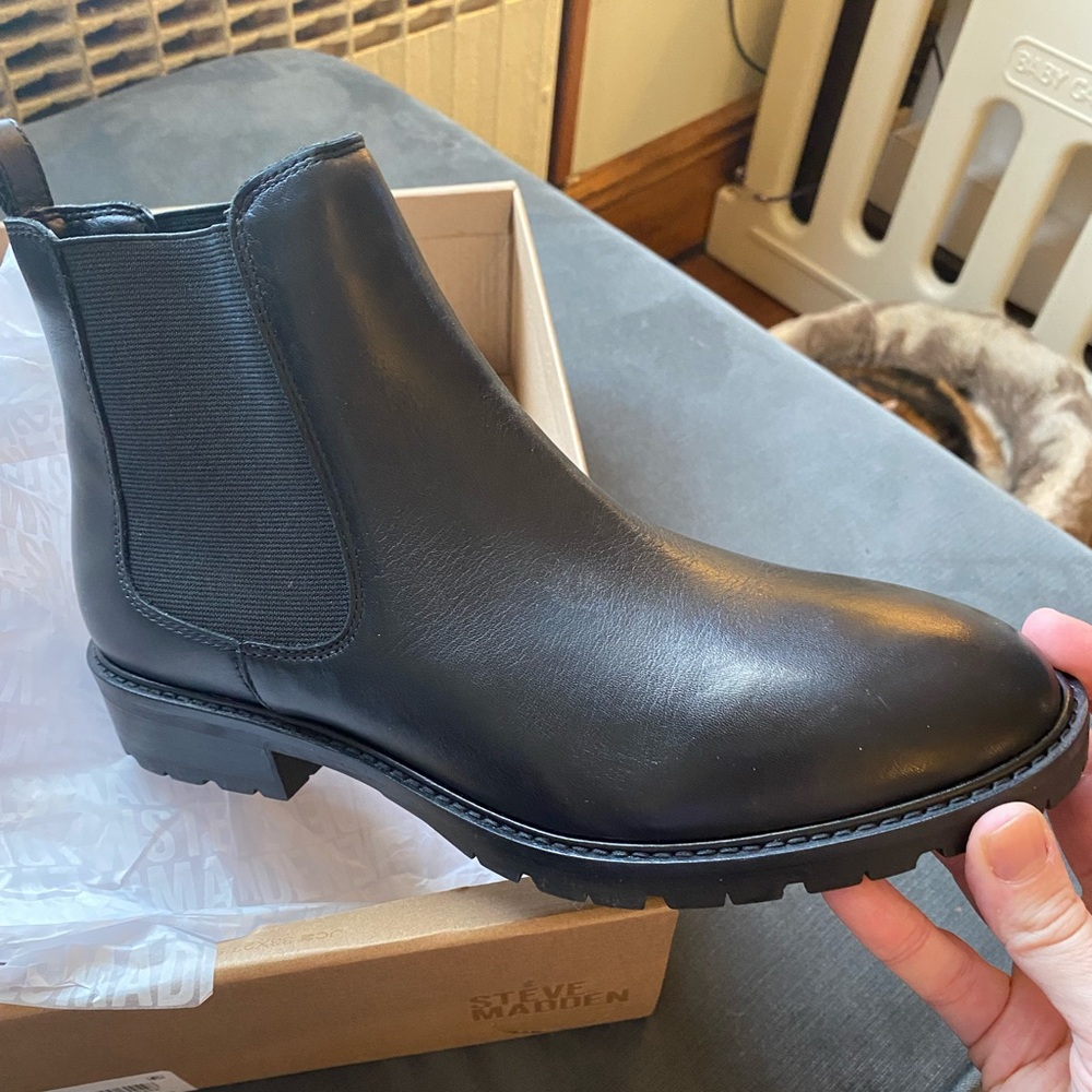 Steve Madden Leopold leather boot size 9.5